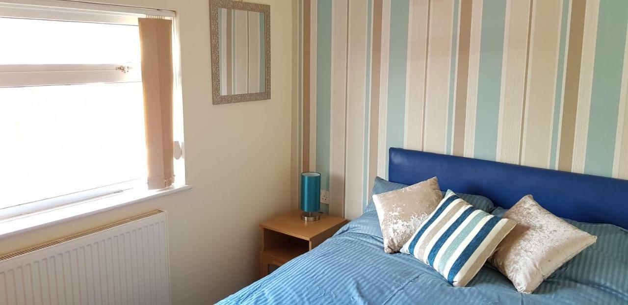 Fearnhead House Villa Warrington Bagian luar foto