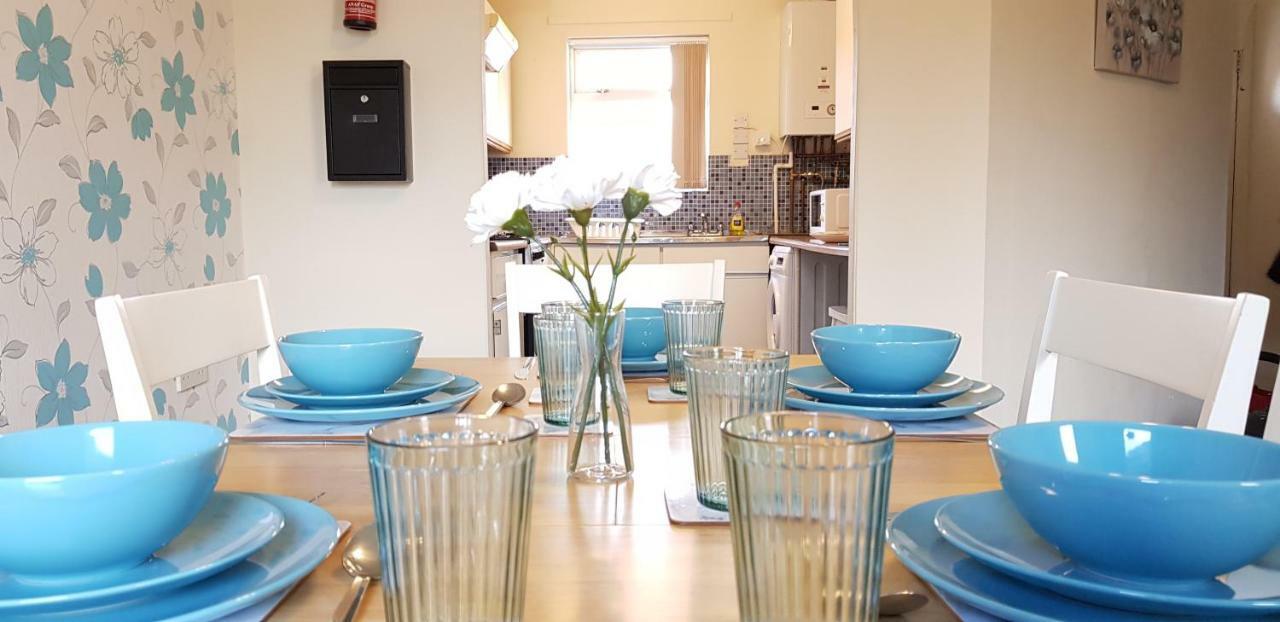 Fearnhead House Villa Warrington Bagian luar foto