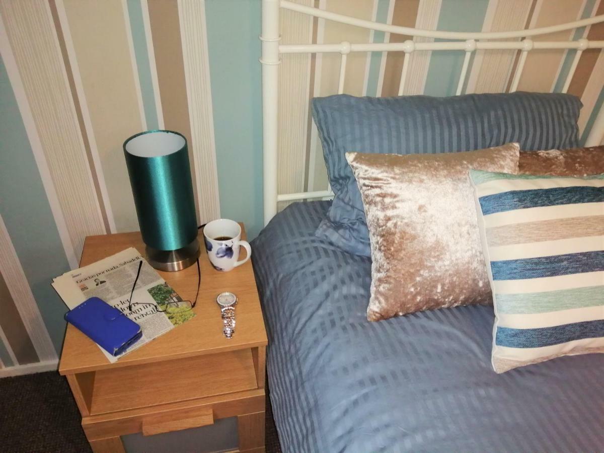 Fearnhead House Villa Warrington Bagian luar foto