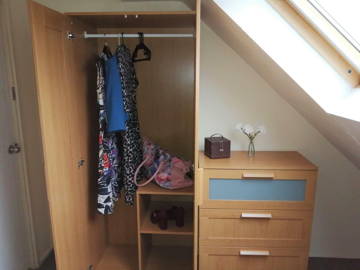 Fearnhead House Villa Warrington Bagian luar foto