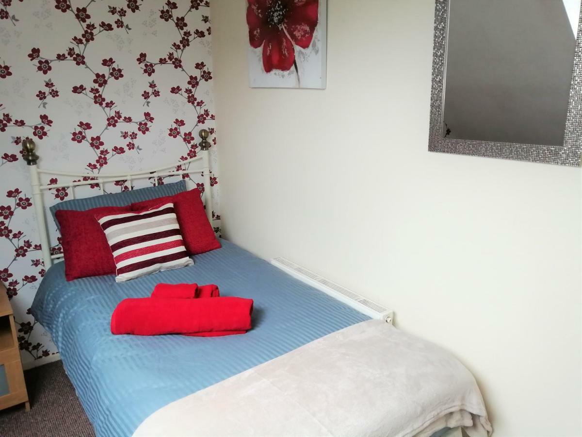 Fearnhead House Villa Warrington Bagian luar foto