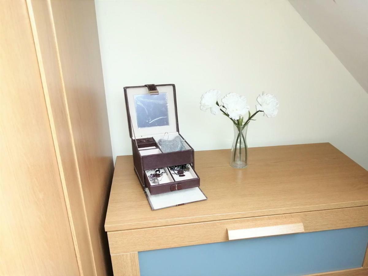 Fearnhead House Villa Warrington Bagian luar foto